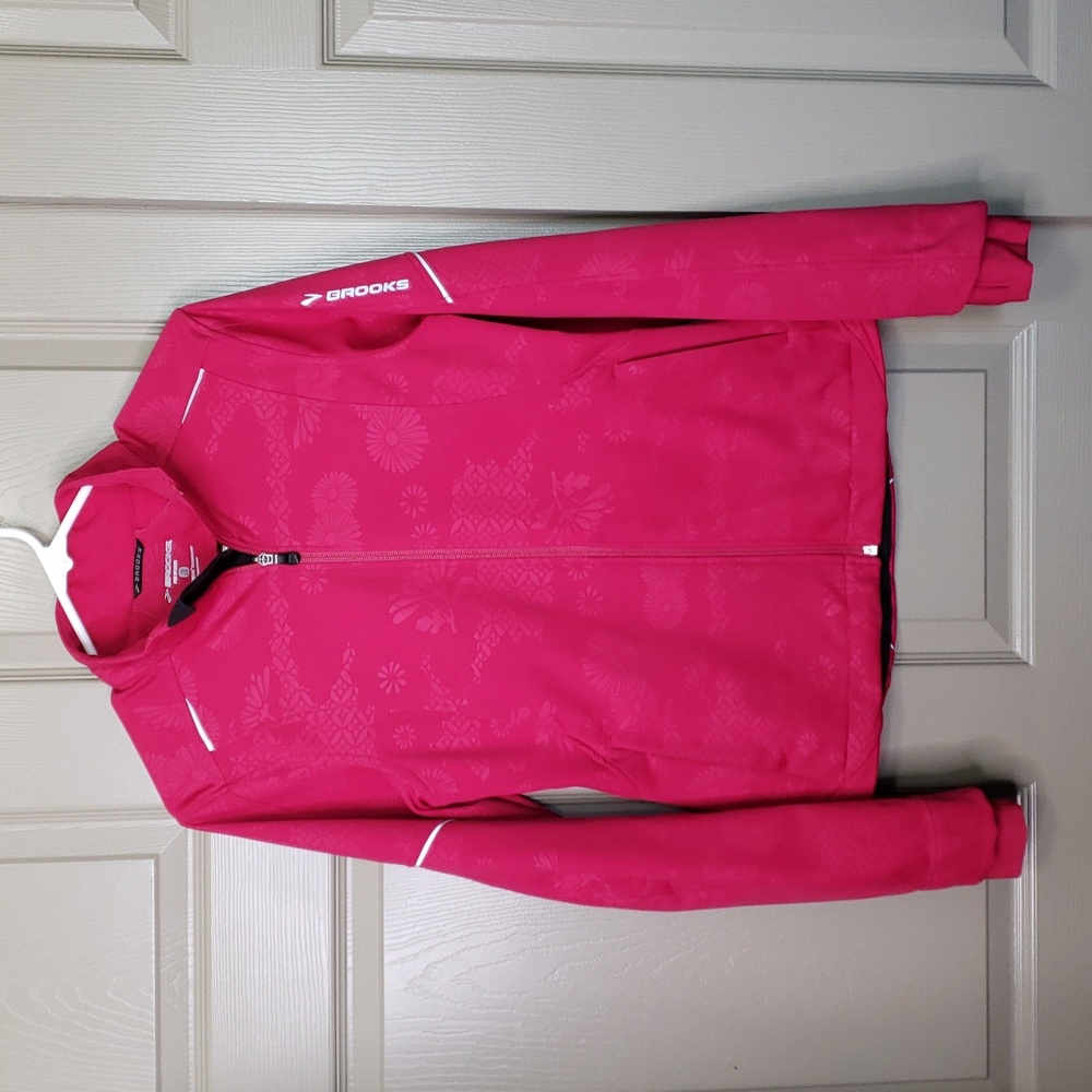 Brooks dark pink long sleeve shelter technology running jacket size Medium